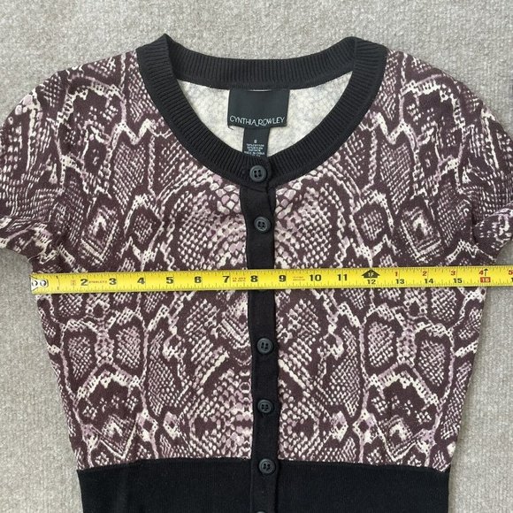 Cynthia Rowley Cropped Cardigan Womens Small Purple Snake Print 3/4 Sleeve Knit - Picture 4 of 6